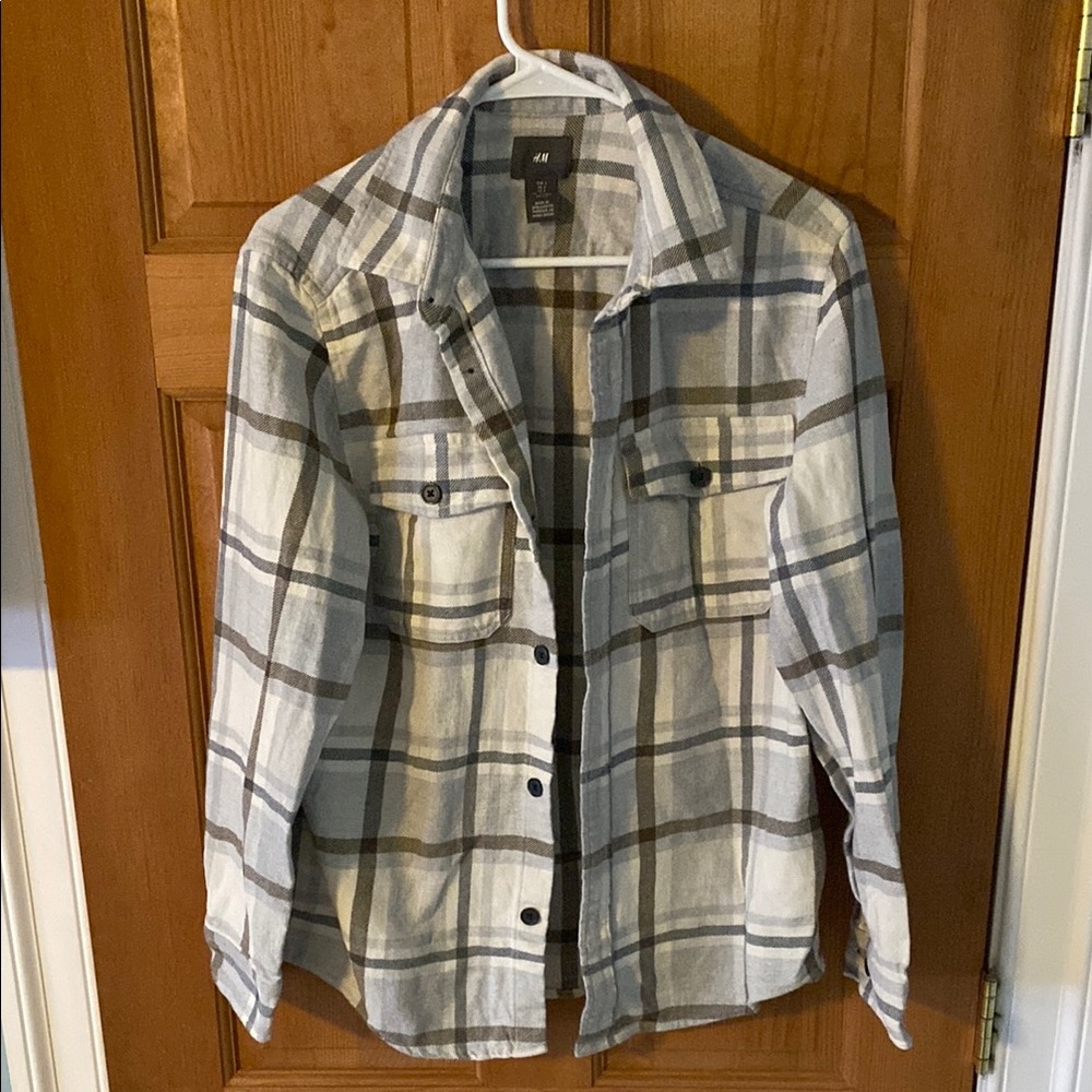 H&M Size Small Men's Teen Boy Plaid Button-Up Shirt
